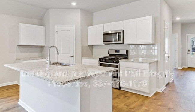 Building Photo - 136 Romain Picard Dr