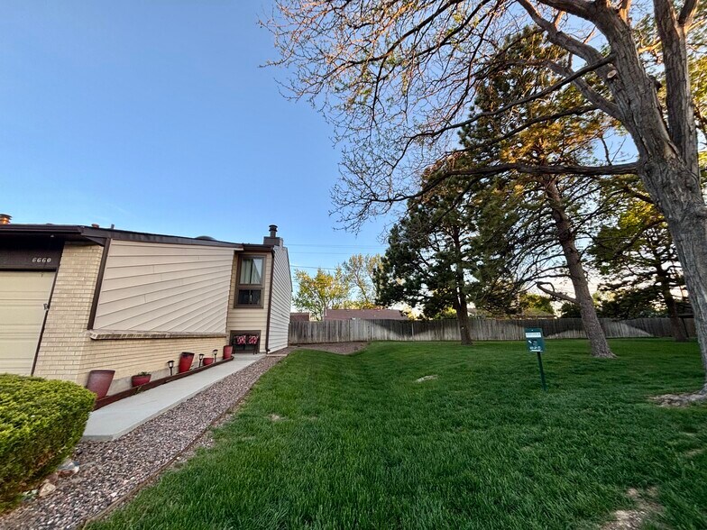 Building Photo - 6660 W Mississippi Way