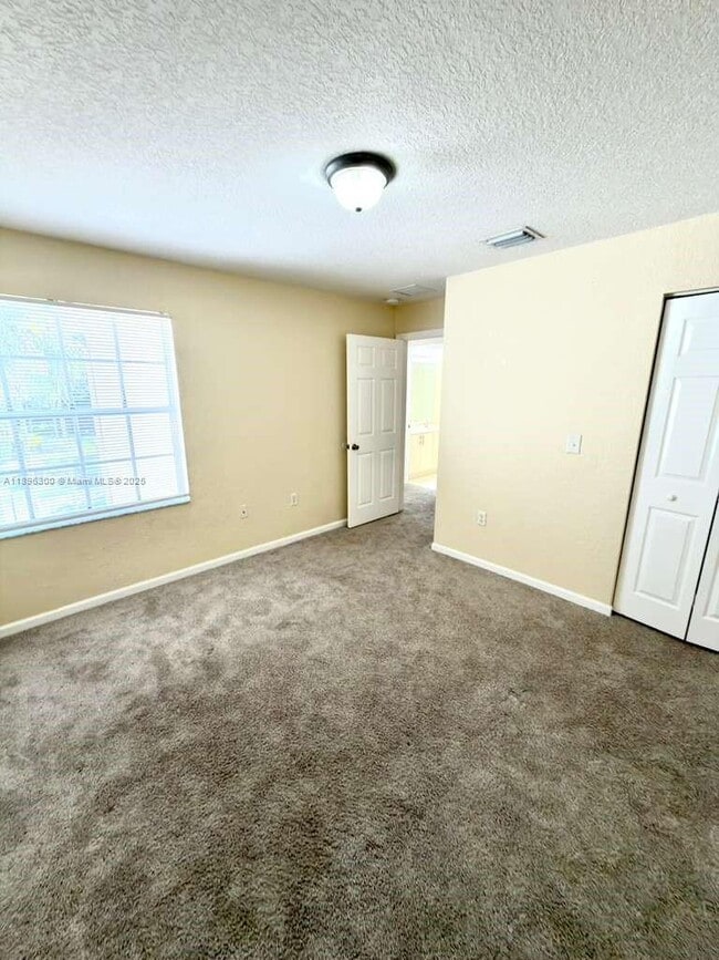 Building Photo - 12463 SW 44th Ct