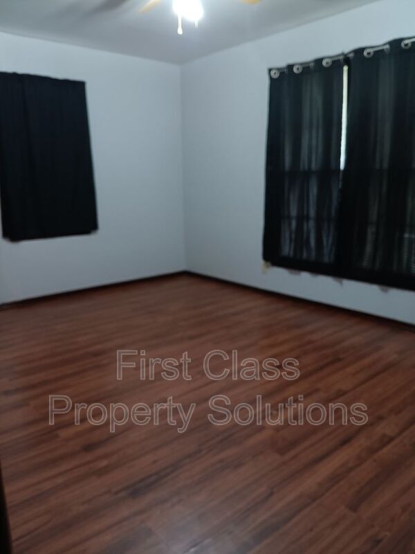 Building Photo - 2801 SW 51st St