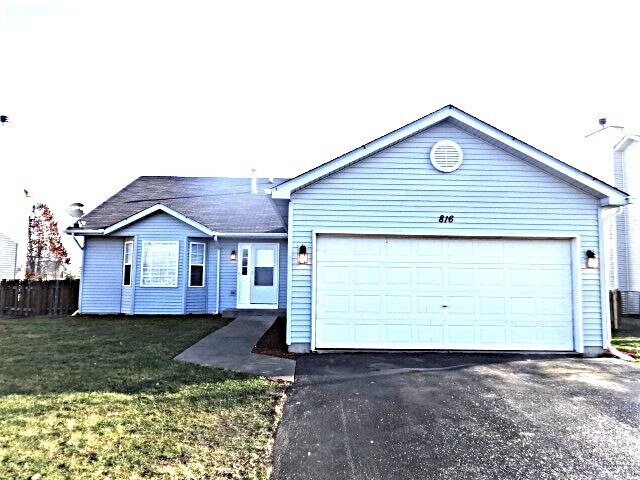 Primary Photo - 816 Shorewood Dr