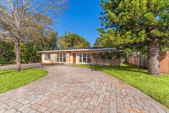 Building Photo - 6303 Delaware Ave