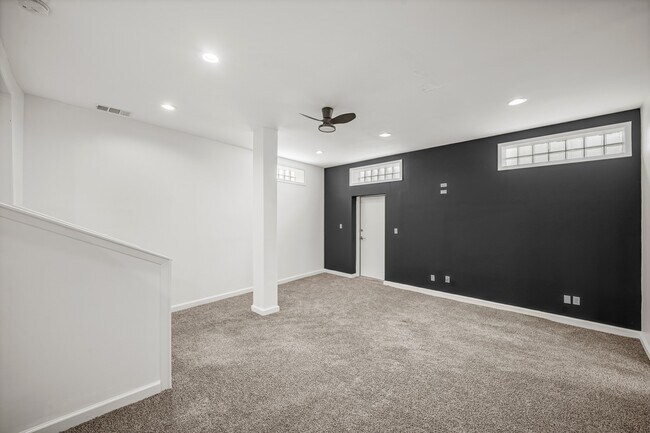 Building Photo - 2602 Washington Ave