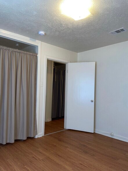 Building Photo - 4325 Forbes St