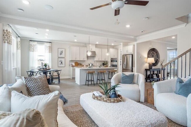 Building Photo - 6180 Misty Hill Ln