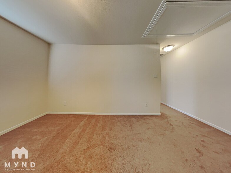 Building Photo - 12939 Almeda Crossing Ct