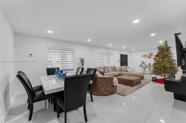 Building Photo - 551 SW 127th Ave