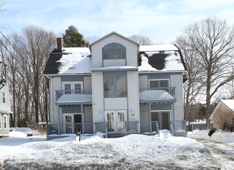 Building Photo - 1079 Broad St