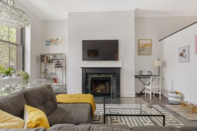 Building Photo - 130 Appleton St