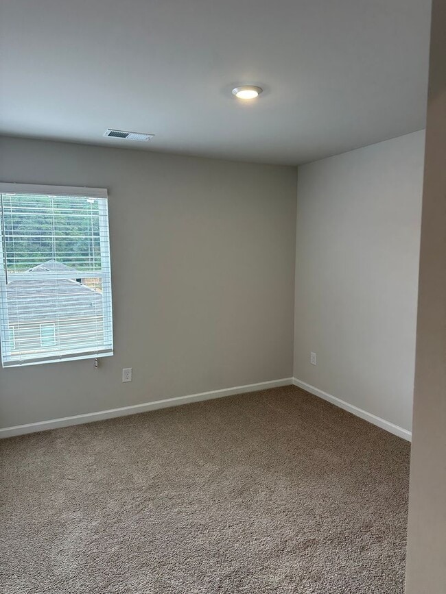 Building Photo - 175 Buckhorn Ln