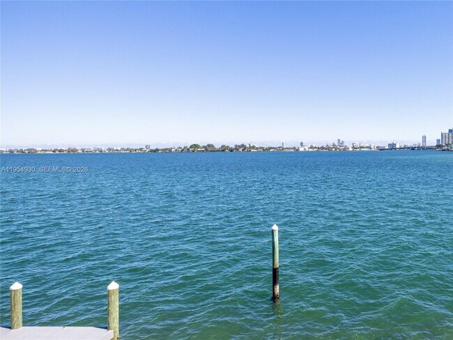 Building Photo - 7921 East Dr