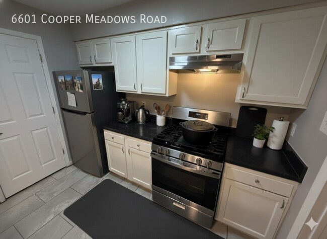 Building Photo - 6601 Cooper Meadows Rd