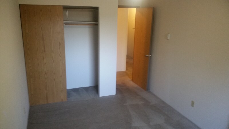Building Photo - 10522 Lake City Way NE