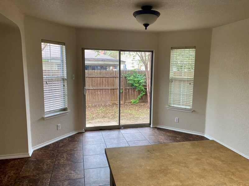 Building Photo - 14735 Bending Point