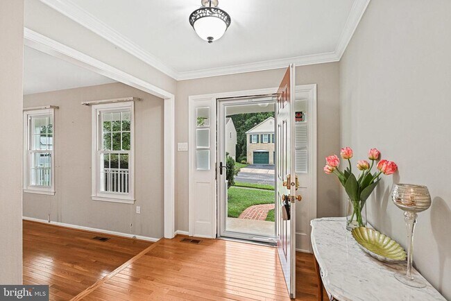 Building Photo - 9760 Hatmark Ct