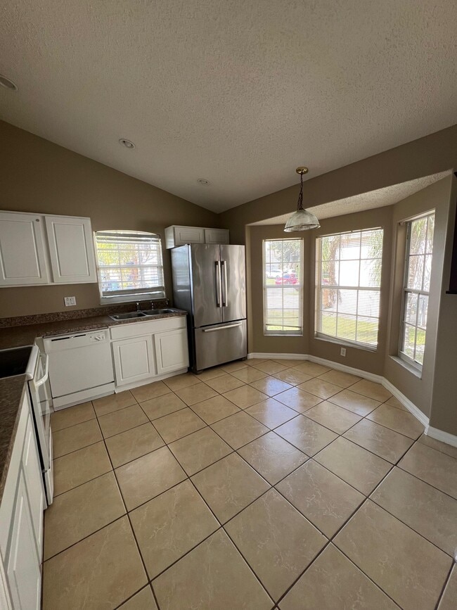 Building Photo - 4714 Prairie Point Blvd