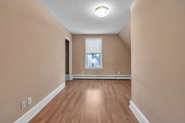 Building Photo - 31 Ripley St