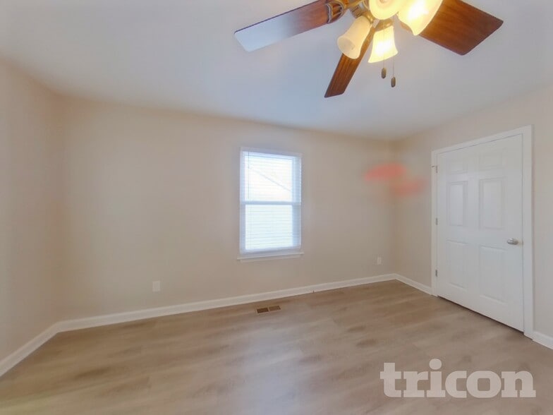 Building Photo - 1616 Jamie Dr
