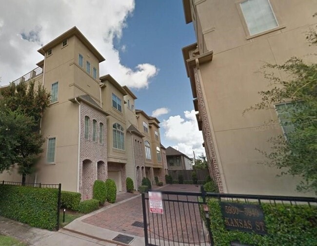 Building Photo - 5940 Kansas St