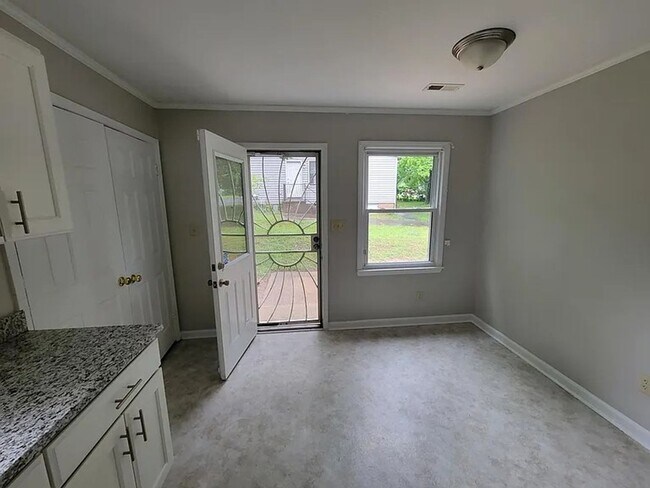 Building Photo - Now Available – Beautifully Remodeled 3BR Home Near Downtown Winston-Salem