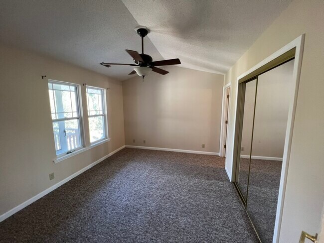 Building Photo - 93 Morningside Ln