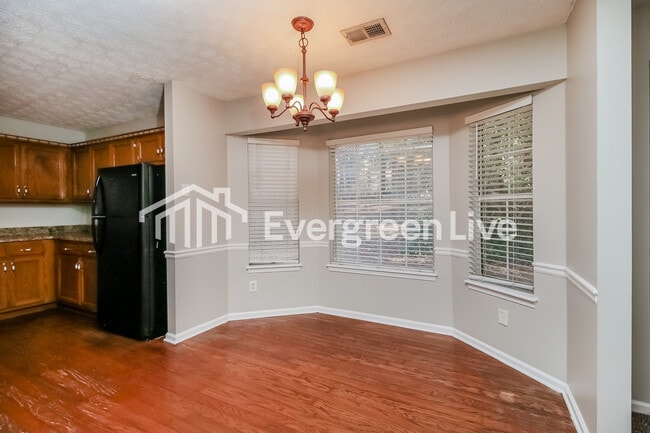 Building Photo - 9280 Scarlett Dr SW