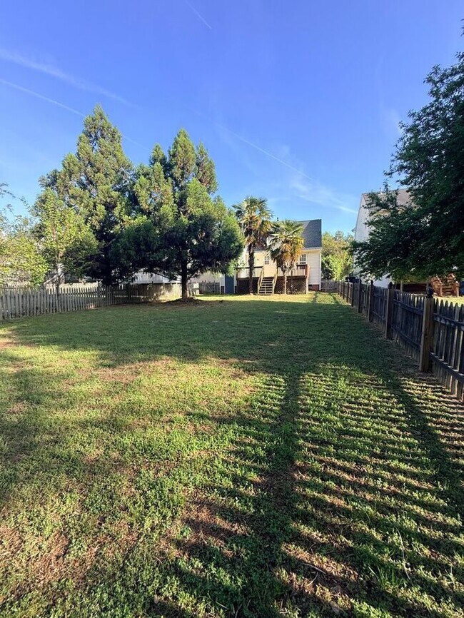 Building Photo - 1529 Crag Burn Ln