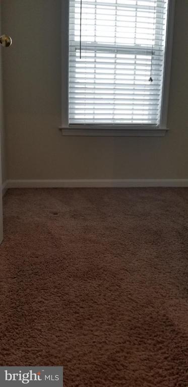 Building Photo - 5503 Sacramento Mews Pl
