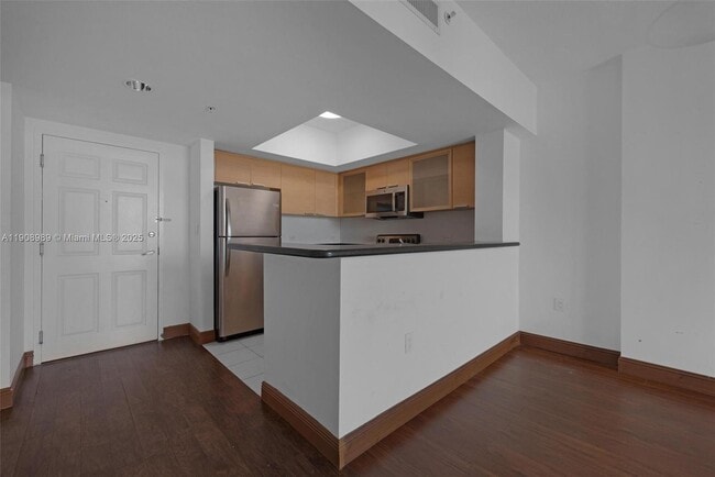 Building Photo - 140 S Dixie Hwy