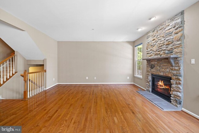 Building Photo - 261 Tall Trees Cir