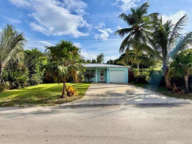 Primary Photo - 376 SW 2nd St