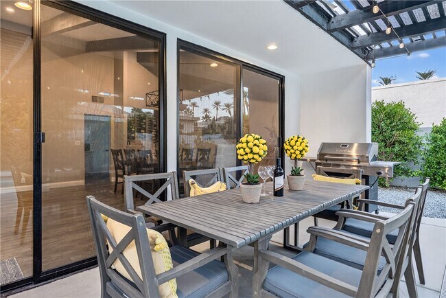 Building Photo - 75407 Montecito Dr