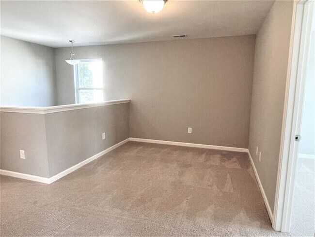 Building Photo - Newer Home in Reedy Fork, SS Appliance, Gr...
