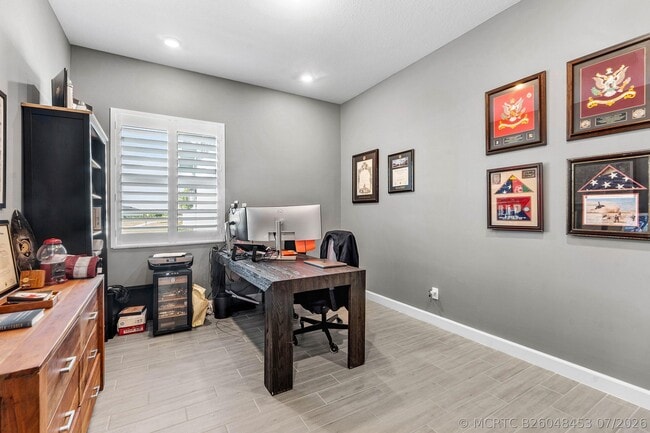 Building Photo - 981 Castaway Ct