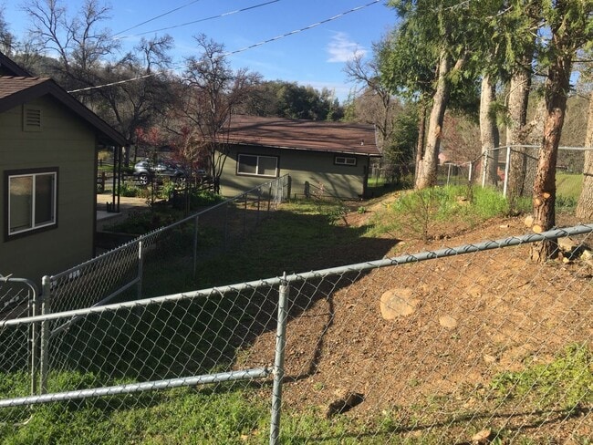 Building Photo - Completely Renovated in 2012; adorable energy-efficient Country home w/ Guest House on 1 mostly l...