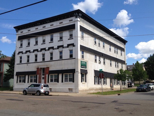 Primary Photo - 348 Maria Ave