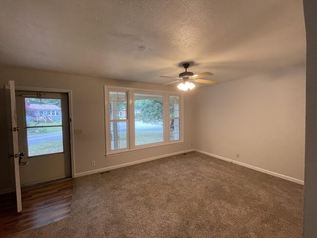 Building Photo - 174 Ocala Dr