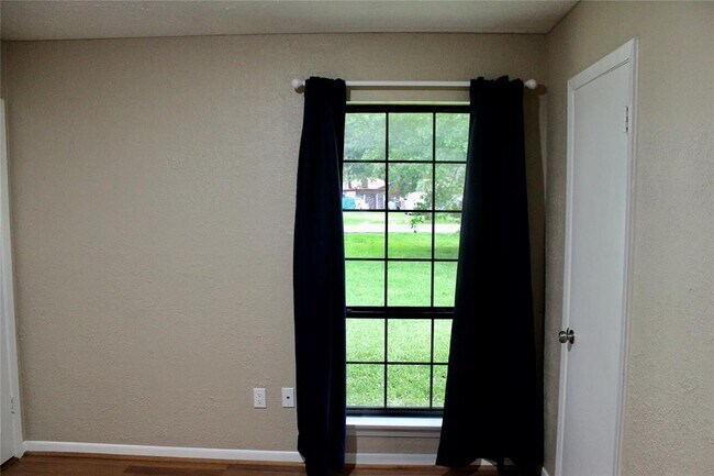 Building Photo - 17723 Mossforest Dr