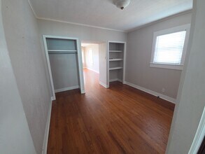 Building Photo - 5208 Bernardo De Galvez Ave