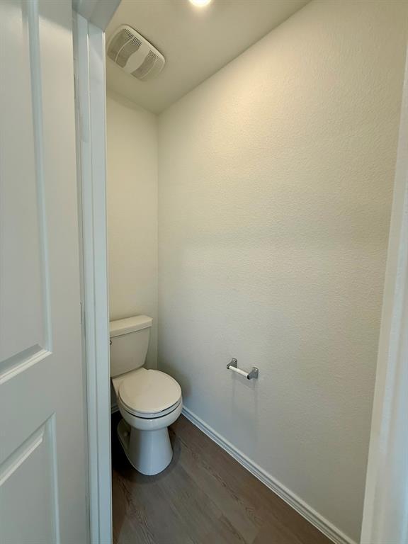 Building Photo - 106 Camargue Dr