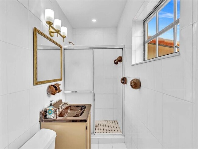 Building Photo - 8020 SW 19th St