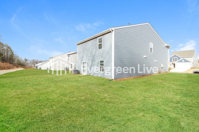 Building Photo - now