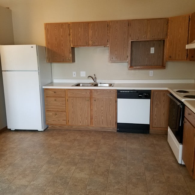 Kitchen - Three Oaks II