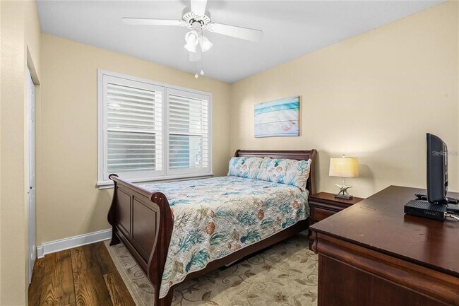 Building Photo - 8000 Sailboat Key Blvd S