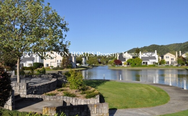 Building Photo - 3 Lagoon Ct