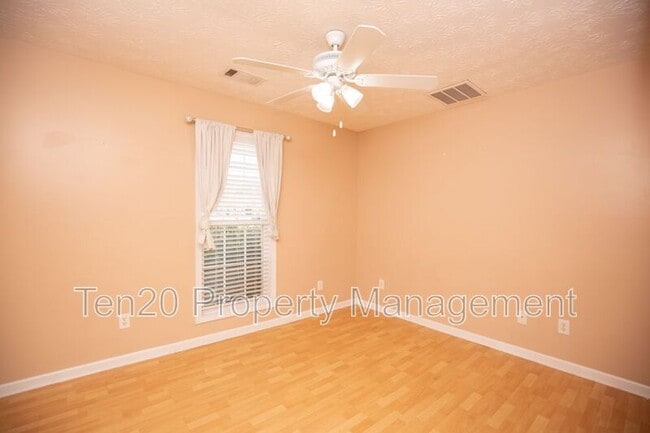 Building Photo - 2809 Dotti Dr