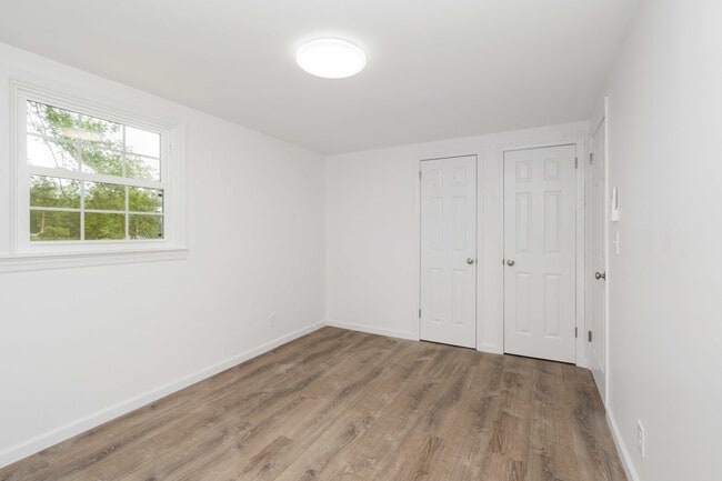 Building Photo - 60 Ellison Rd