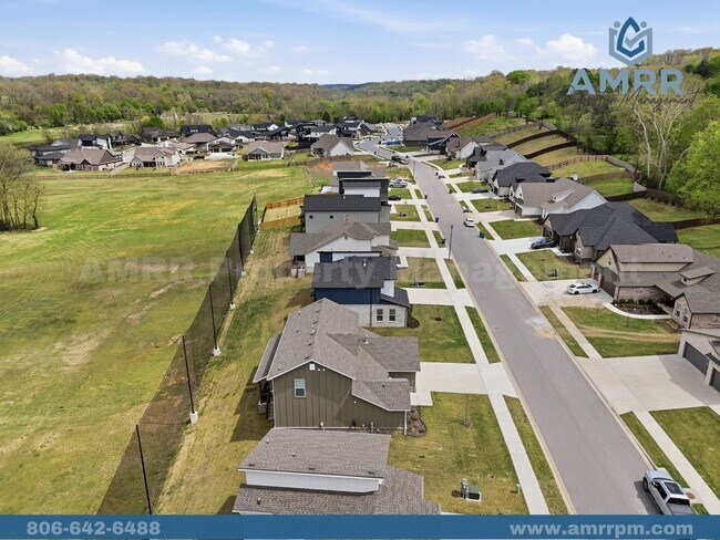 Building Photo - 1124 Bunker Dr