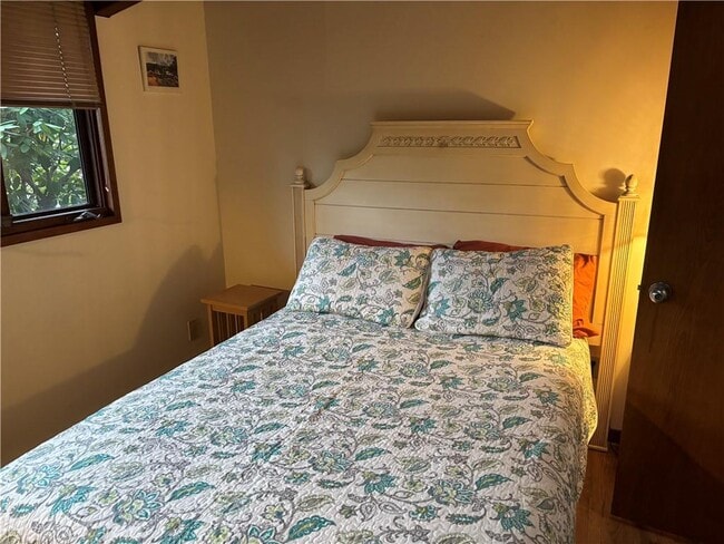 Building Photo - 278 Charlestown Beach Rd