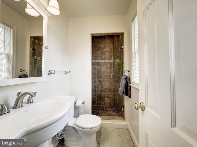 Building Photo - 2242 46th St NW